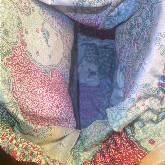 Handmade Bali Butterfly Rattan Tote Bag | Large Woven Wicker & Batik Lining - Picture 8 of 11